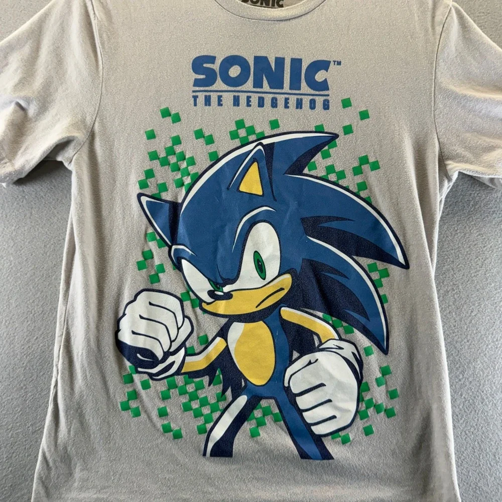 Sonic The Hedgehog Boys XL 14/16 Gray Graphic T-Shirt Sega Pixel Background 544